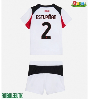 AC Milan Pervis Estupinan #2 Bortaställ Barn 2025-26 Kortärmad (+ Korta byxor)